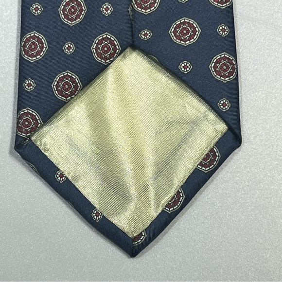 CHRISTOPHER HAYES SILK Neck Tie Mens Blue Red Geometric Casual Suit Medallion 57 - Picture 3 of 6
